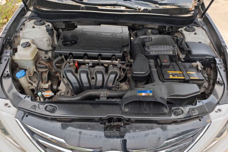 Used Hyundai Sonata 2013 2.4L Automatic Prestige Version China IV Standard Engine Bay