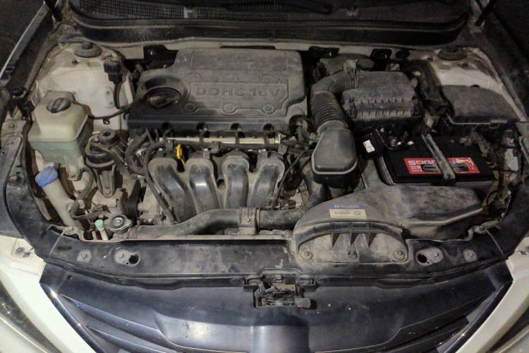 Used Hyundai Sonata 2013 2.4L Automatic Leading Edition China IV Standard Engine Bay
