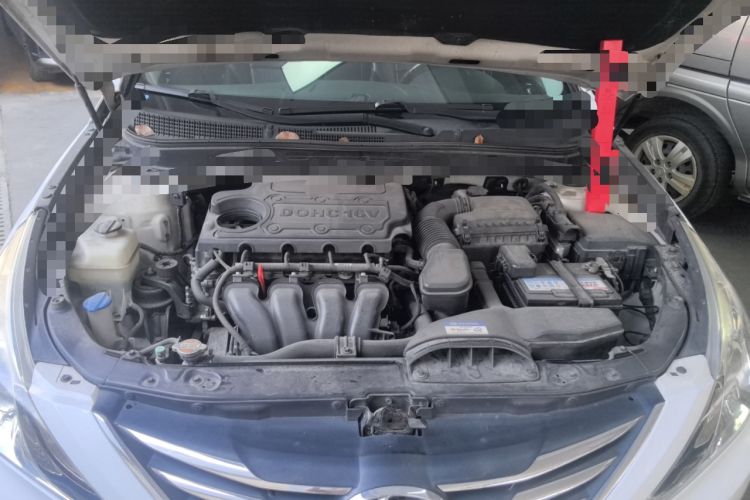 Used Hyundai Sonata 2013 2.4L Automatic Leading Edition China IV Standard Engine Bay
