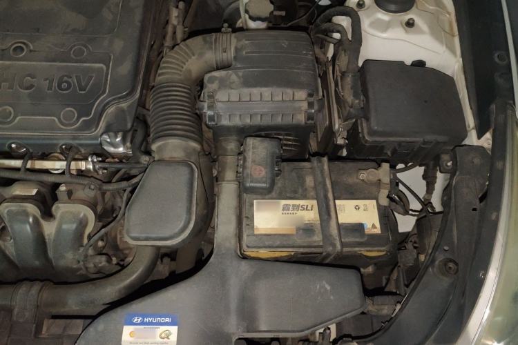 Used Hyundai Sonata 2013 2.4L Automatic Luxury Version China IV Standard Engine Bay Left