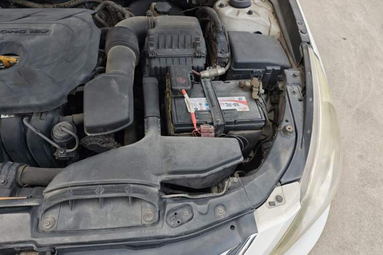 Used Hyundai Sonata 2013 2.0L Automatic Fashion Edition Engine Bay Left