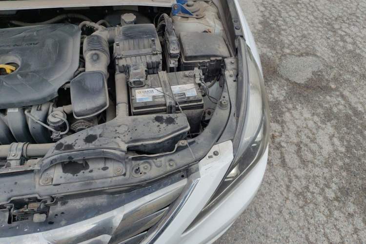 Used Hyundai Sonata 2013 2.0L Automatic Fashion Edition Engine Bay Left