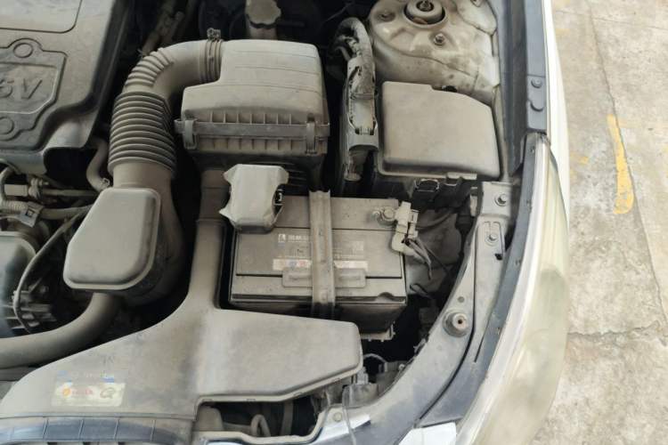 Used Hyundai Sonata 2013 2.4L Automatic Leading Edition China IV Standard Engine Bay Left