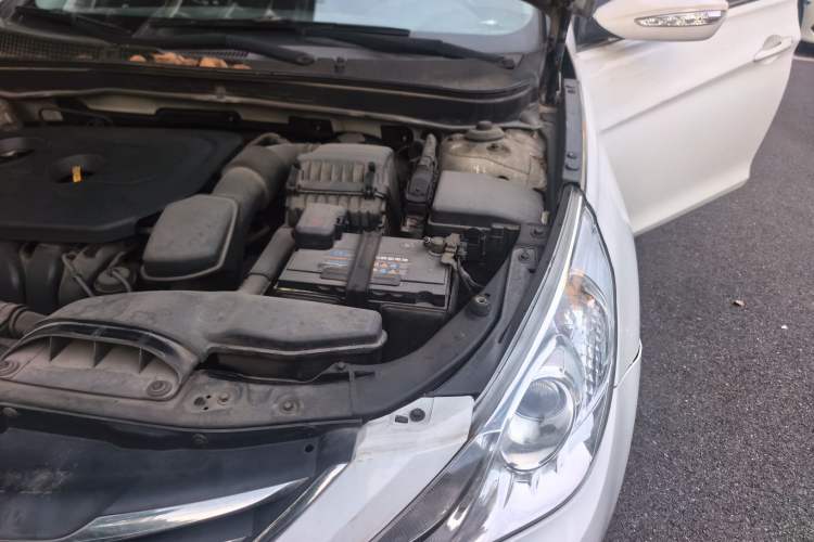 Used Hyundai Sonata 2013 2.0L Automatic Leading Edition Engine Bay Left