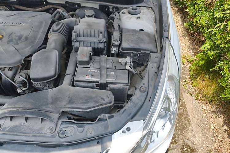 Used Hyundai Sonata 2013 2.0L Automatic Luxury Edition Engine Bay Left