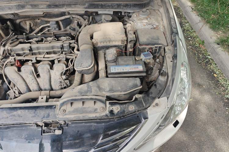 Used Hyundai Sonata 2013 2.4L Automatic Luxury Version China IV Standard Engine Bay Left