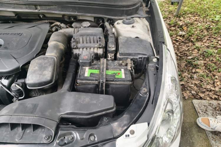 Used Hyundai Sonata 2013 2.0L Automatic Luxury Edition Engine Bay Left
