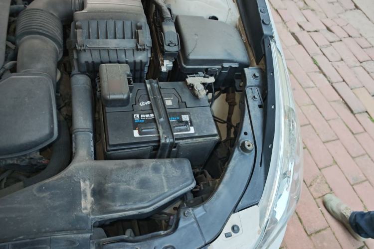 Used Hyundai Sonata 2013 2.0L Automatic Leading Edition Engine Bay Left