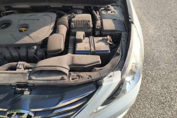 Used Hyundai Sonata 2013 2.0L Automatic Leading Edition Engine Bay Left