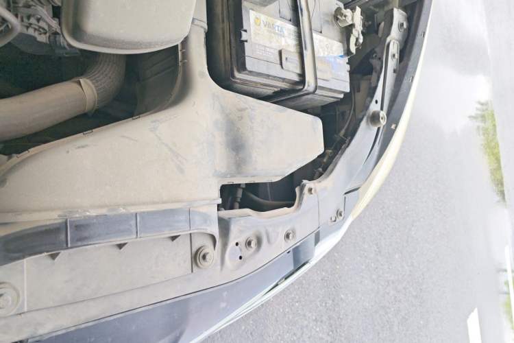 Used Hyundai Sonata 2013 2.0L Automatic Leading Edition Engine Bay Left