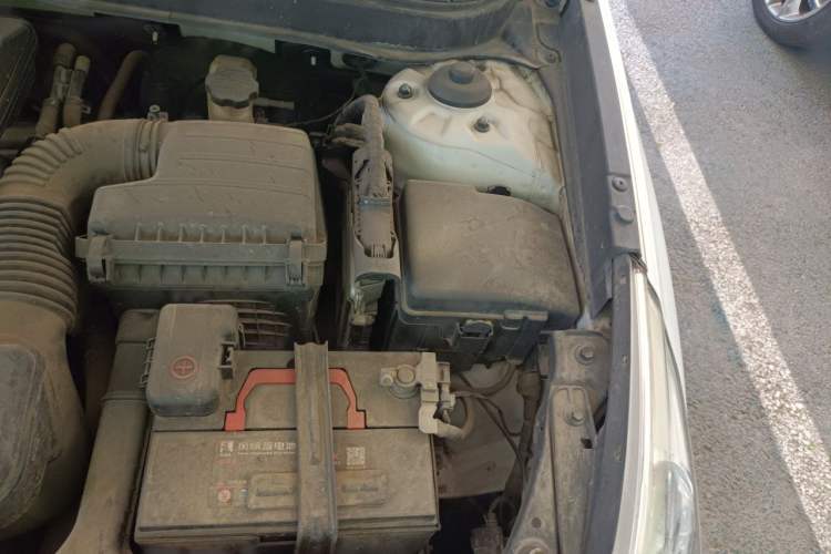 Used Hyundai Sonata 2013 2.4L Automatic Leading Edition China V Standard Engine Bay Left