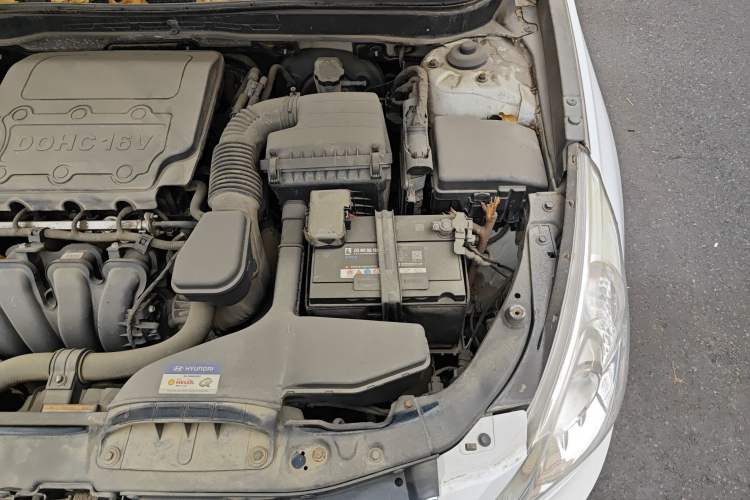 Used Hyundai Sonata 2013 2.4L Automatic Leading Edition China IV Standard Engine Bay Left