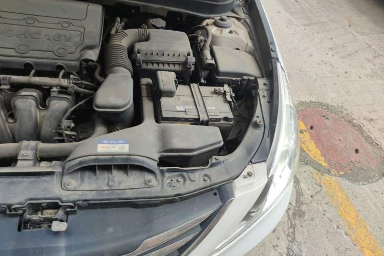 Used Hyundai Sonata 2013 2.4L Automatic Leading Edition China IV Standard Engine Bay Left