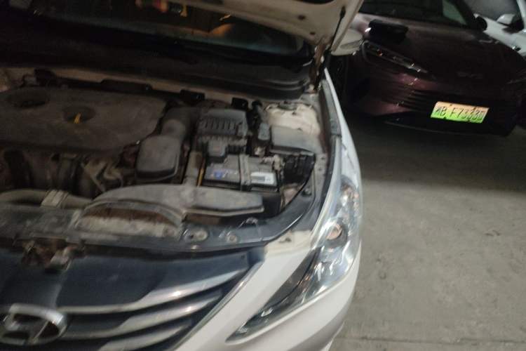Used Hyundai Sonata 2013 2.0L Automatic Leading Edition Engine Bay Left