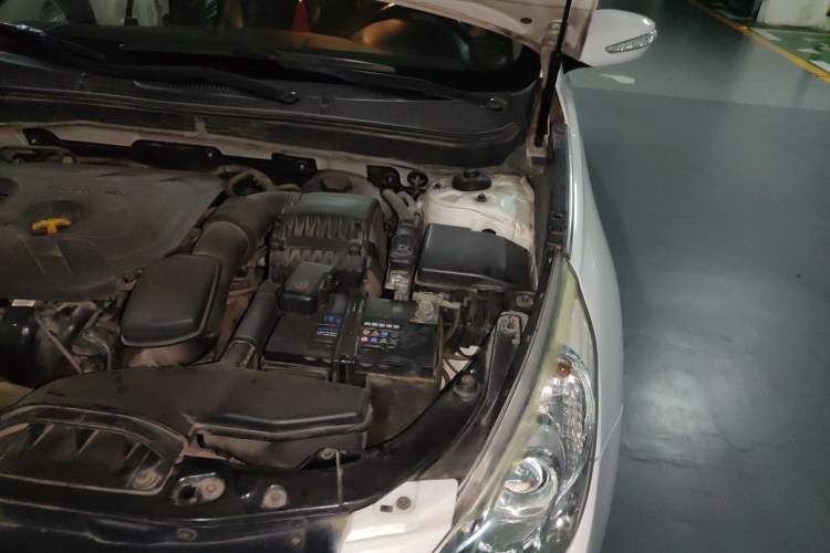Used Hyundai Sonata 2013 2.0L Automatic Luxury Edition Engine Bay Left