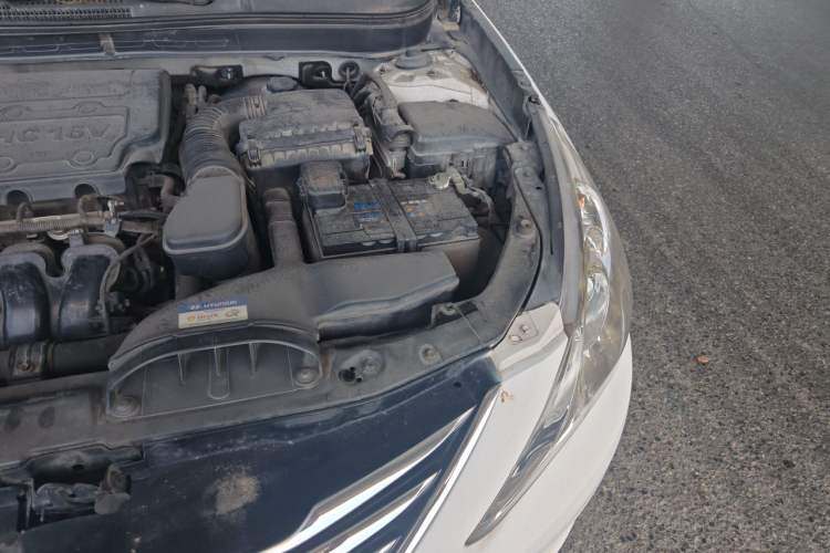 Used Hyundai Sonata 2013 2.4L Automatic Leading Edition China IV Standard Engine Bay Left