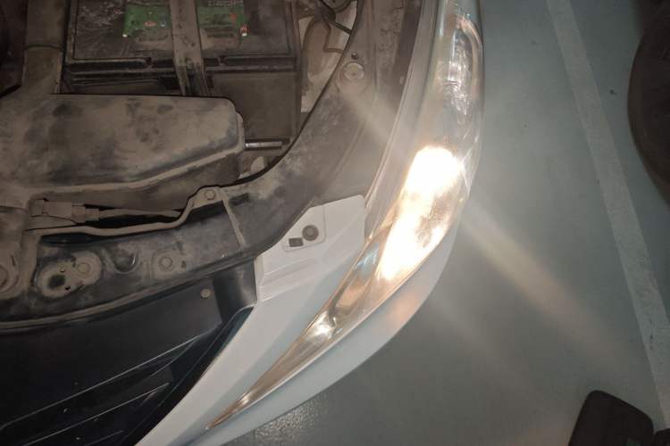 Used Hyundai Sonata 2013 2.0L Automatic Luxury Edition Engine Bay Left