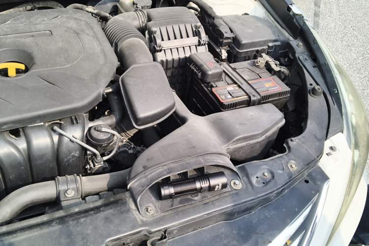 Used Hyundai Sonata 2013 2.0L Automatic Luxury Edition Engine Bay Left