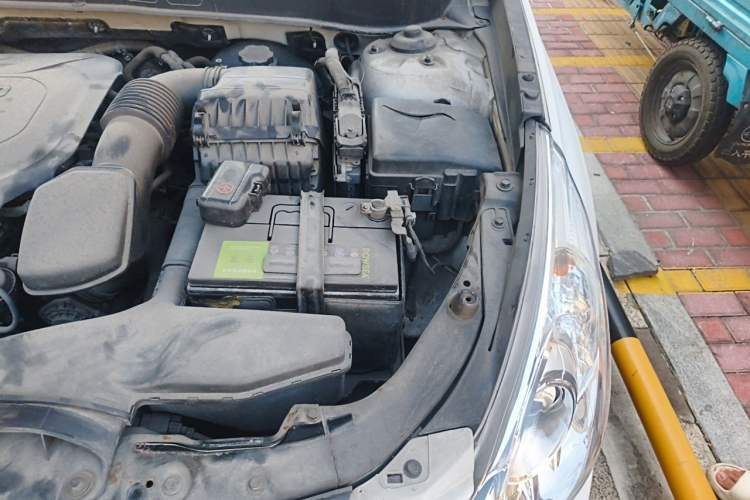 Used Hyundai Sonata 2013 2.0L Automatic Luxury Edition Engine Bay Left