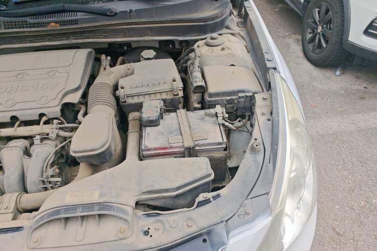 Used Hyundai Sonata 2013 2.4L Automatic Leading Edition China IV Standard Engine Bay Left