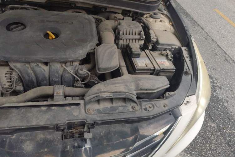 Used Hyundai Sonata 2013 2.0L Automatic Leading Edition Engine Bay Left