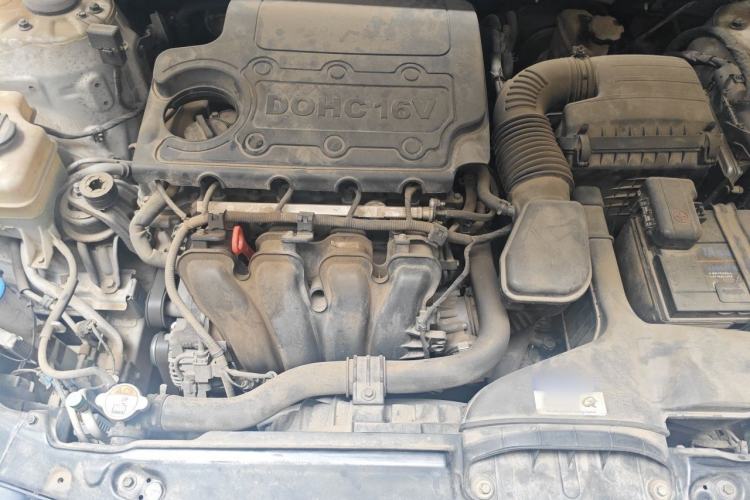 Used Hyundai Sonata 2013 2.4L Automatic Leading Edition China IV Standard Engine Bay