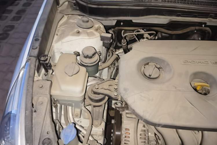 Used Hyundai Sonata 2013 2.0L Automatic Luxury Edition Engine Bay Right