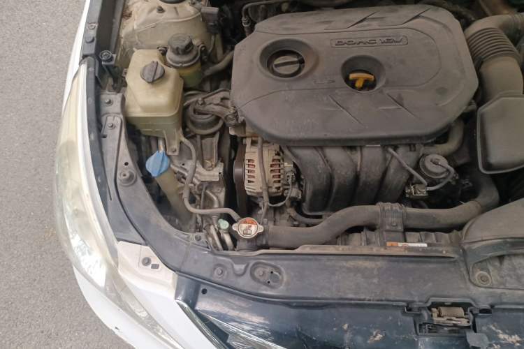 Used Hyundai Sonata 2013 2.0L Automatic Luxury Edition Engine Bay Right