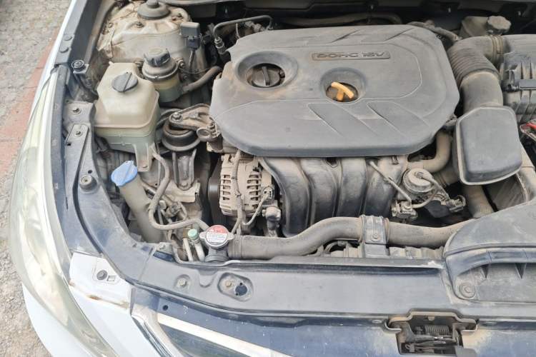 Used Hyundai Sonata 2013 2.0L Automatic Prestige Edition Engine Bay Right