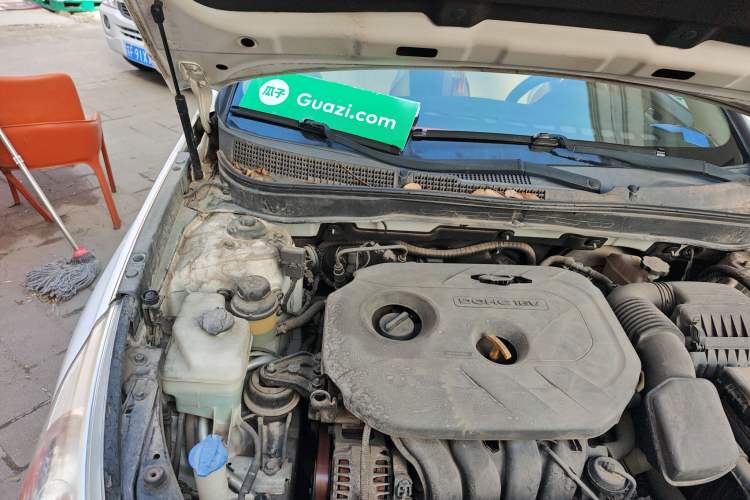 Used Hyundai Sonata 2013 2.0L Automatic Fashion Edition Engine Bay Right