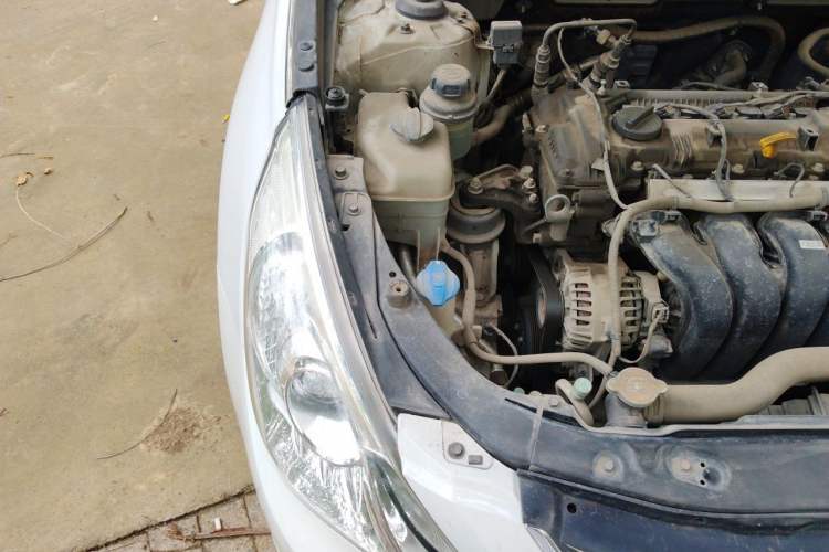 Used Hyundai Sonata 2013 2.0L Automatic Leading Edition Engine Bay Right
