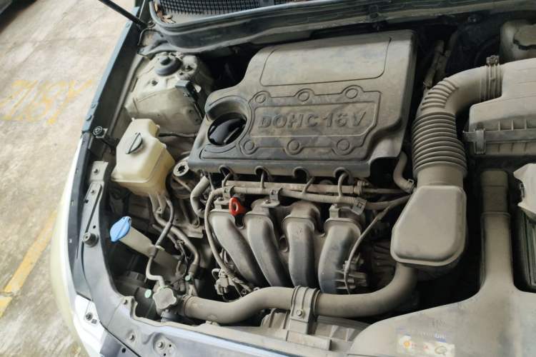 Used Hyundai Sonata 2013 2.4L Automatic Leading Edition China IV Standard Engine Bay Right