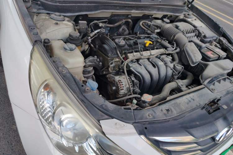 Used Hyundai Sonata 2013 2.0L Automatic Luxury Edition Engine Bay Right