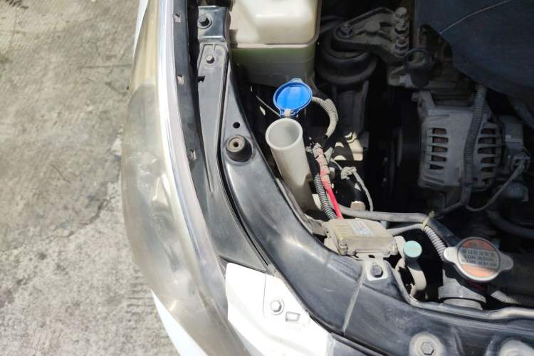 Used Hyundai Sonata 2013 2.0L Automatic Luxury Edition Engine Bay Right