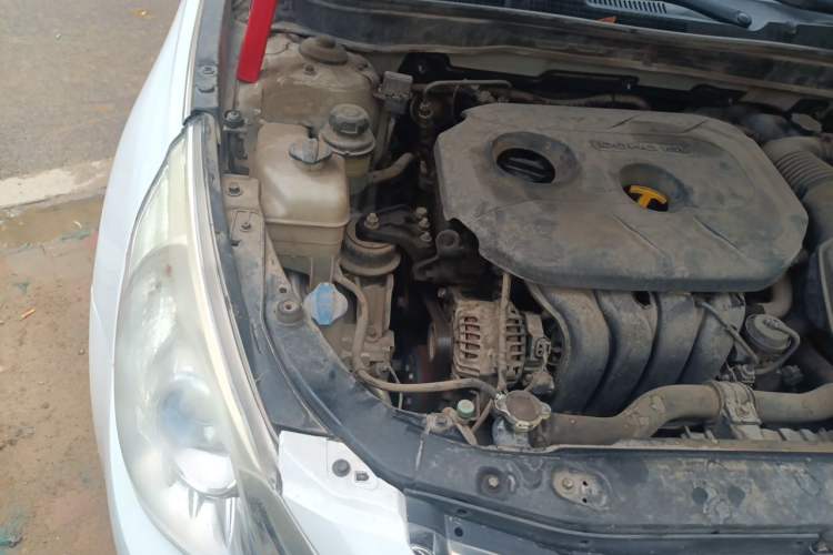 Used Hyundai Sonata 2013 2.0L Automatic Luxury Edition Engine Bay Right