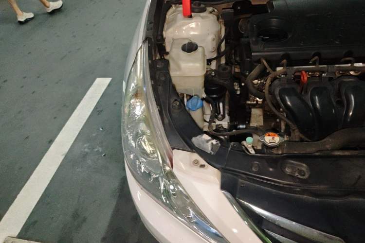 Used Hyundai Sonata 2013 2.4L Automatic Leading Edition China IV Standard Engine Bay Right