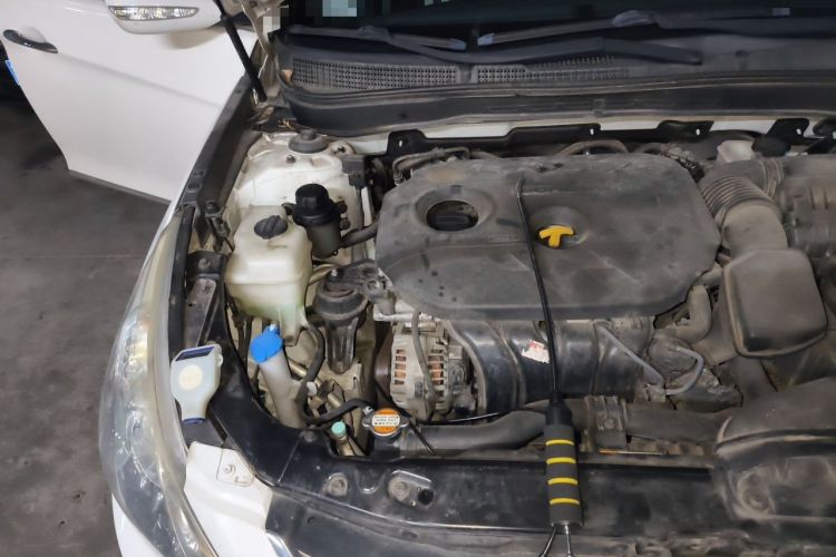 Used Hyundai Sonata 2013 2.0L Automatic Luxury Edition Engine Bay Right