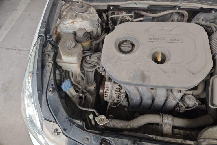 Used Hyundai Sonata 2013 2.0L Automatic Leading Edition Engine Bay Right