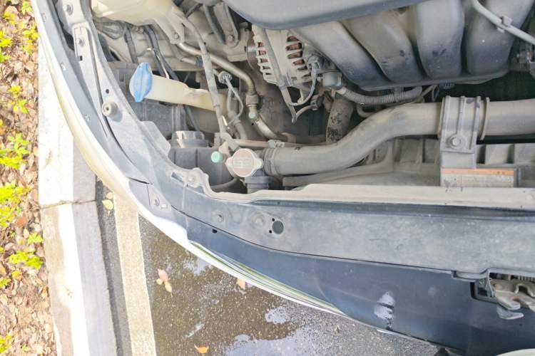 Used Hyundai Sonata 2013 2.0L Automatic Leading Edition Engine Bay Right