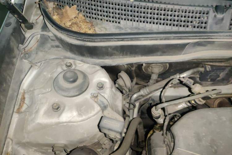 Used Hyundai Sonata 2013 2.0L Automatic Luxury Edition Engine Bay Right