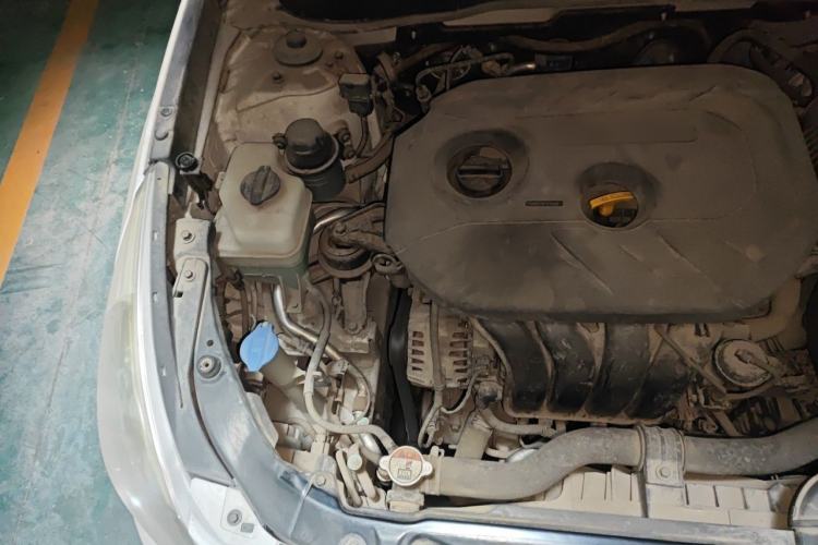 Used Hyundai Sonata 2013 2.0L Automatic Luxury Edition Engine Bay Right