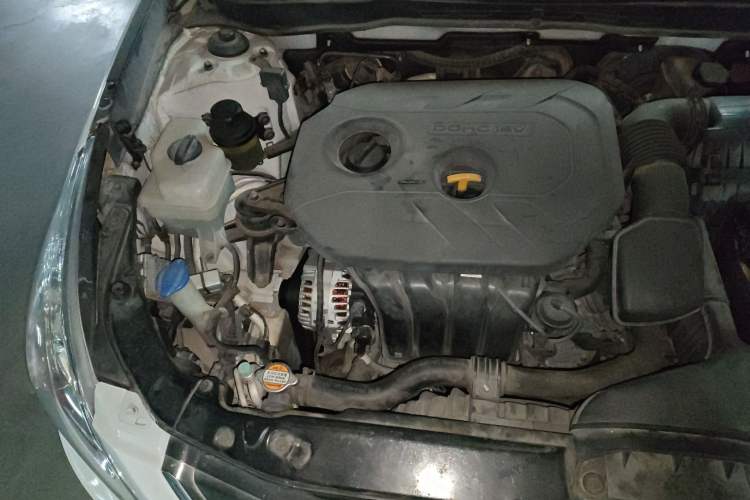 Used Hyundai Sonata 2013 2.0L Automatic Fashion Edition Engine Bay Right