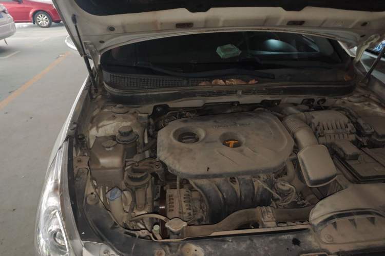 Used Hyundai Sonata 2013 2.0L Automatic Fashion Edition Engine Bay Right