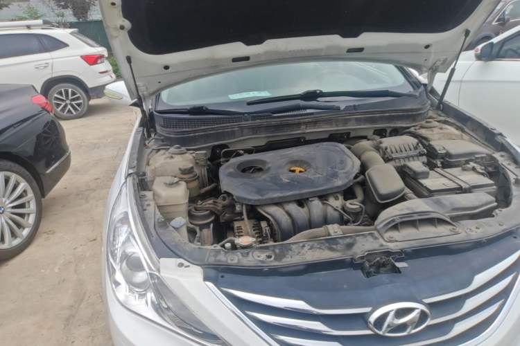 Used Hyundai Sonata 2013 2.0L Automatic Luxury Edition Engine Bay Right