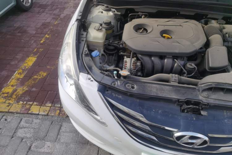 Used Hyundai Sonata 2013 2.0L Automatic Prestige Edition Engine Bay Right