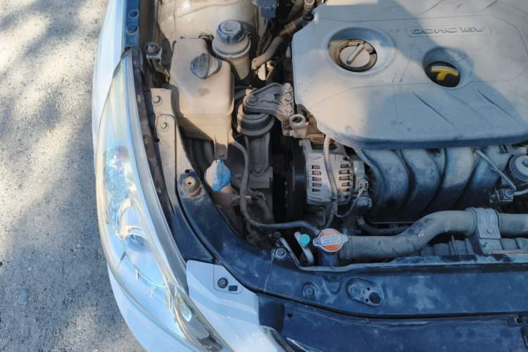 Used Hyundai Sonata 2013 2.0L Automatic Fashion Edition Engine Bay Right
