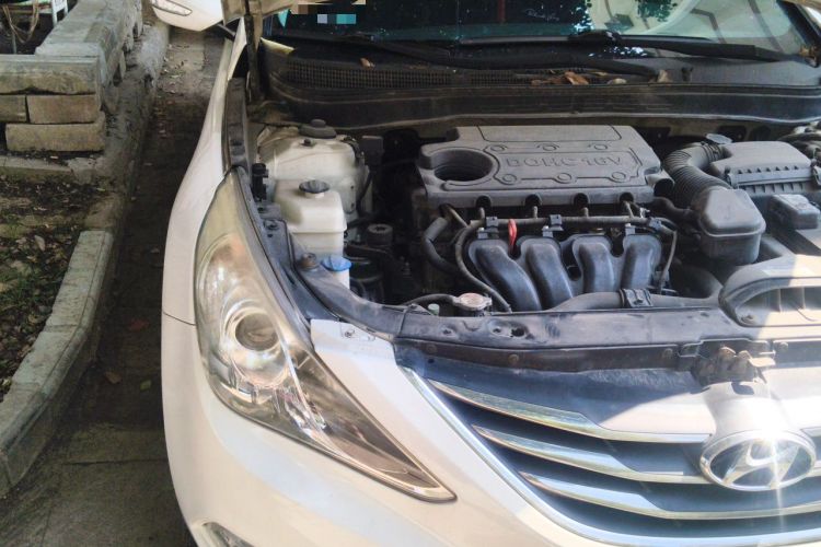 Used Hyundai Sonata 2013 2.4L Automatic Leading Edition China IV Standard Engine Bay Right
