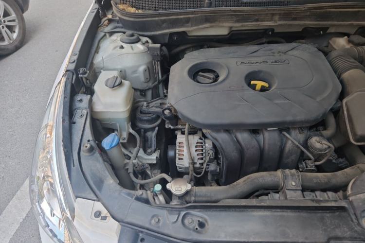 Used Hyundai Sonata 2013 2.0L Automatic Supreme Edition Engine Bay Right