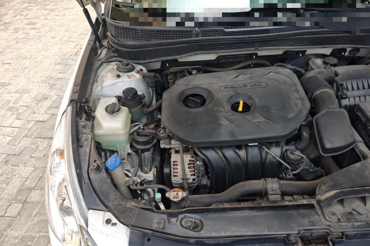 Used Hyundai Sonata 2013 2.0L Automatic Luxury Edition Engine Bay Right