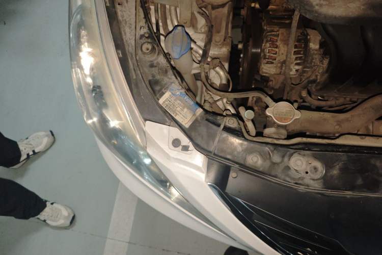 Used Hyundai Sonata 2013 2.0L Automatic Luxury Edition Engine Bay Right